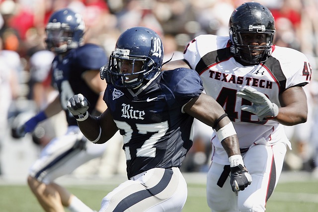 半场：那不勒斯1-1科莫，拉赫马尼超级乌龙，拉斯帕多里扳平.